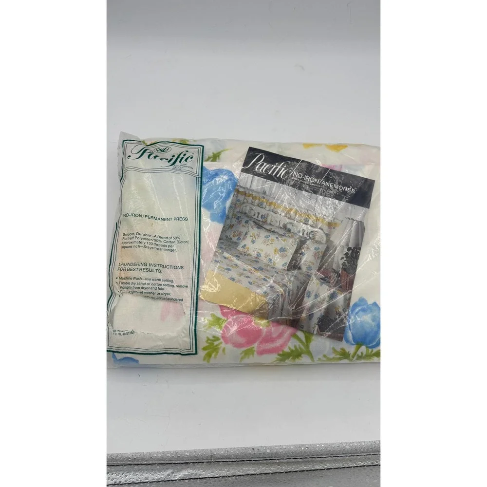 Pacific Flat Sheet Double Full White Floral Anemones Vintage No Iron Muslin